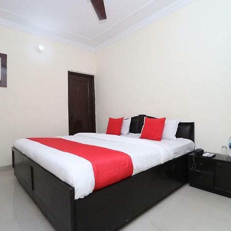 Oyo 37721 Hotel Kings Pathānkot Exterior foto