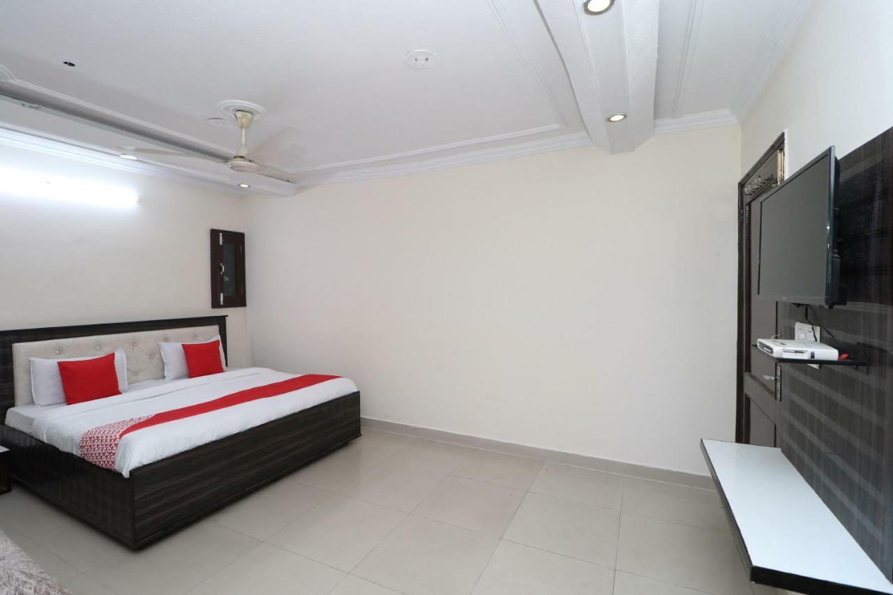 Oyo 37721 Hotel Kings Pathānkot Exterior foto